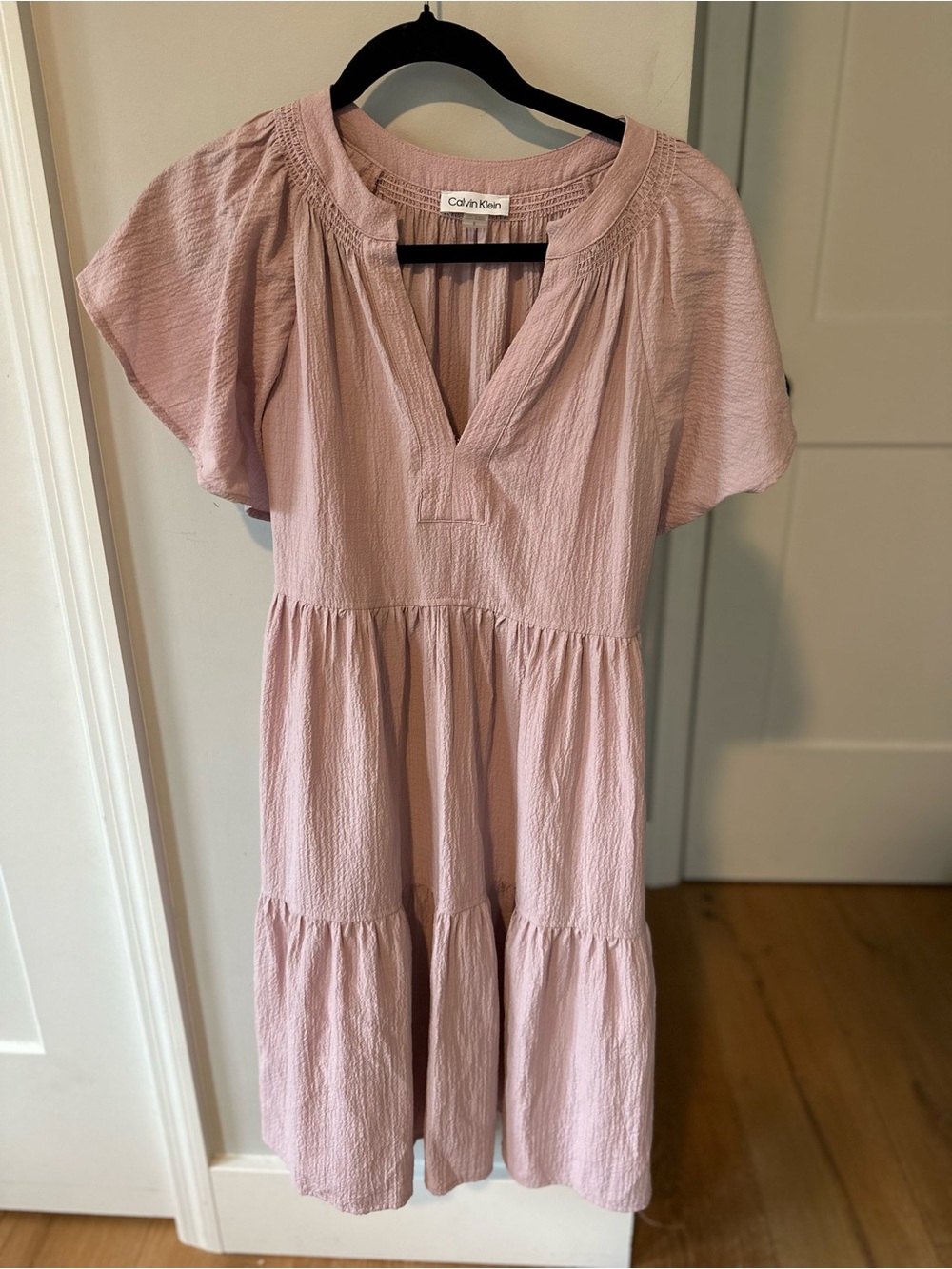 Calvin Klein Blush Pink Tiered Midi Dress Flutter Sleeve V-Neck Size 8